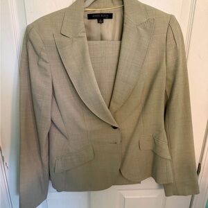 Anne Klein women’s tan pant suit